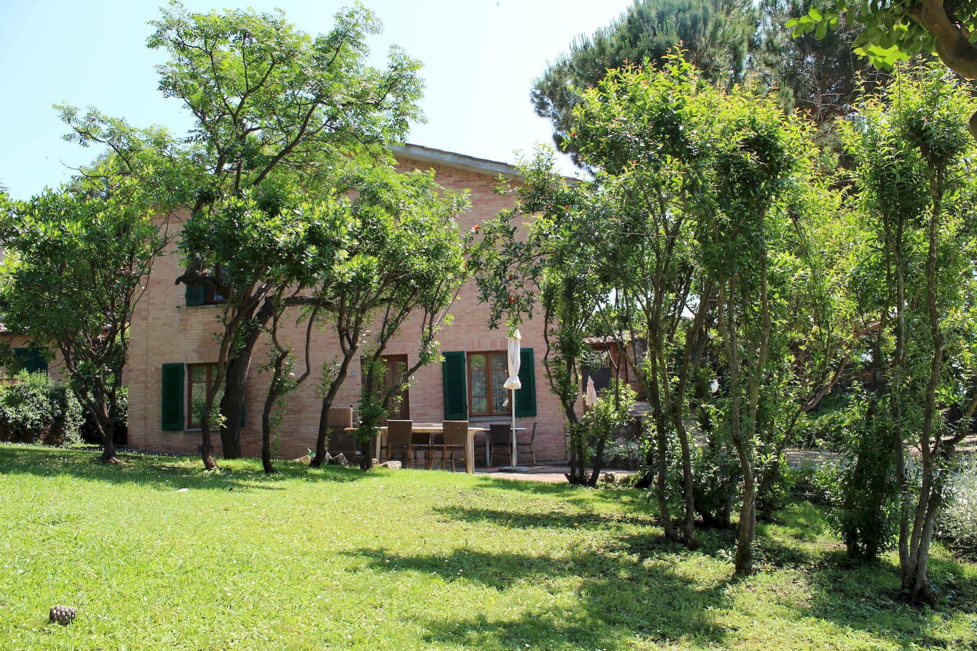 Villa Agostoli Siena Exterior photo